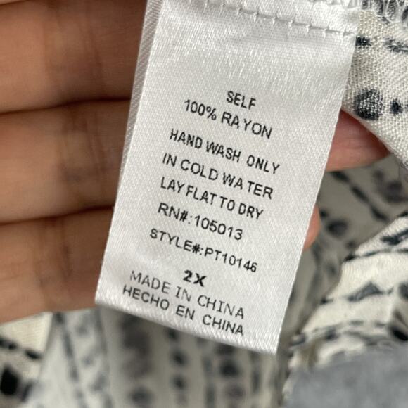 Savanna Jane Embroidered Top Womens 2X Geometric Babydoll Aztec Boho Tribal NEW - Picture 6 of 13